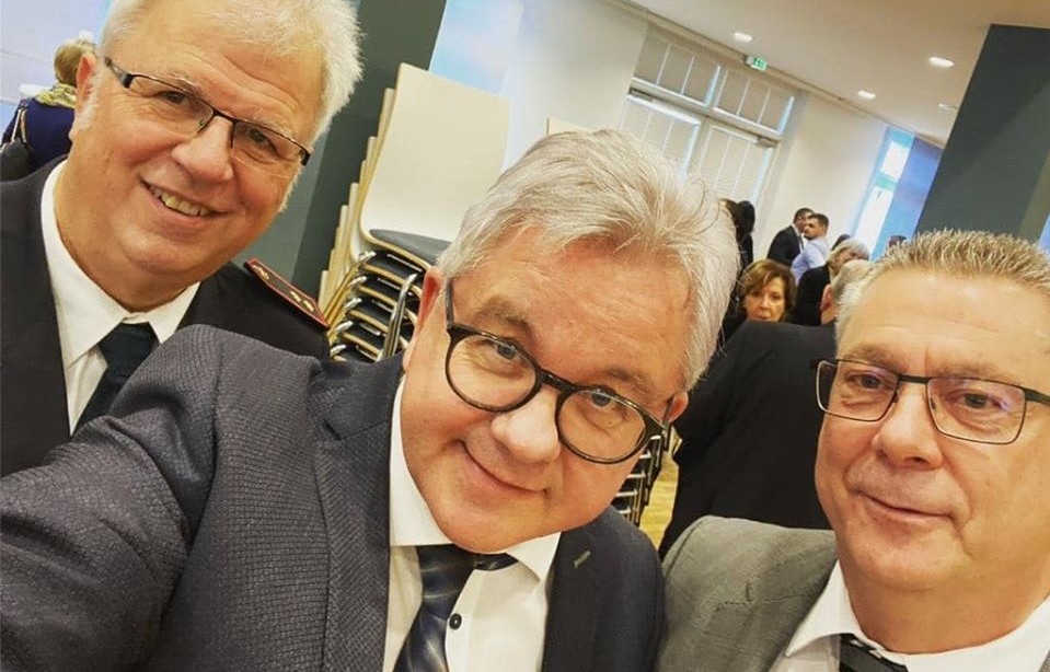 V.l.n.r.: Reinhold Engesser (Vorsitzender des Kreisfeuerwehrverbandes), Guido Wolf MdL und Dieter Selig (Vorsitzender der CDU-Gemeinderatsfraktion in Blumberg)